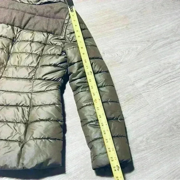 MEXX  GREEN WINTER PUFFER WAIST JACKET PARKA ROUND NECK SIZE SMALL - Picture 10 of 13